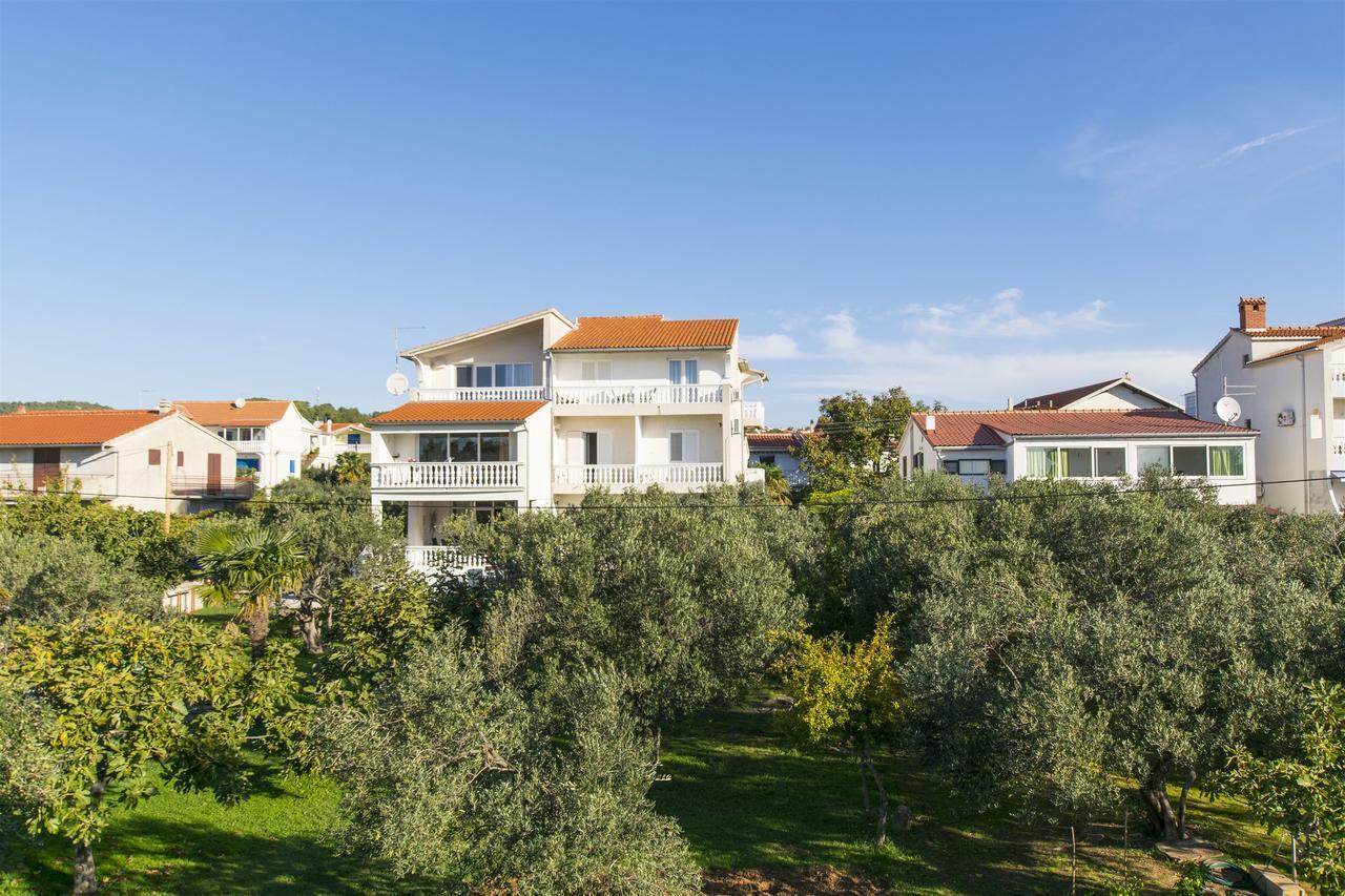 Apartments And Rooms On The Beach Водице Экстерьер фото